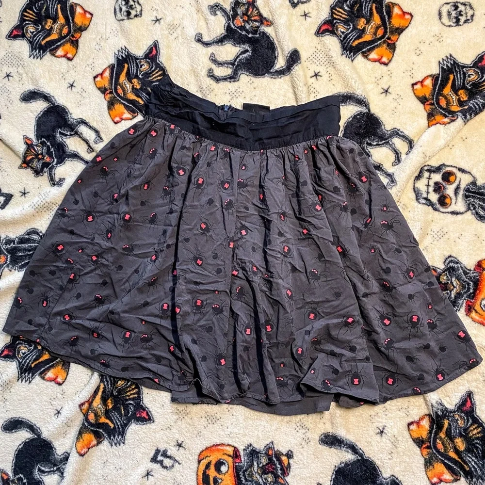 3 for $20! Sourpuss Black Widow Swing Skirt - Picture 1 of 5